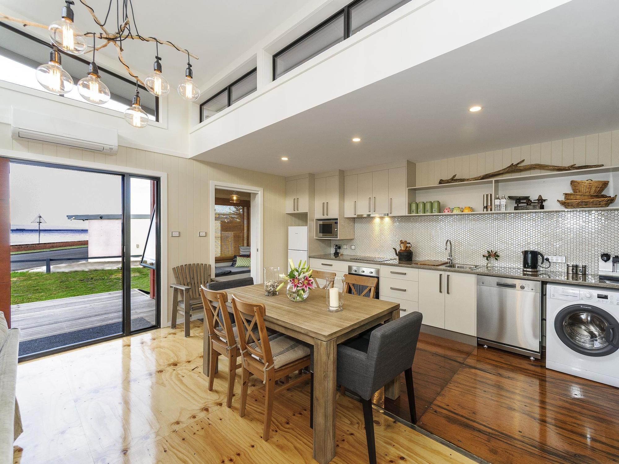 Coastal Pods Wynyard Apartment Exterior photo
